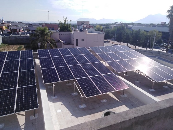 Paneles solares Jorge Gandar