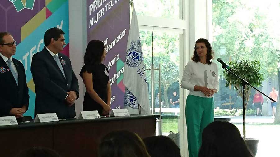 La doctora Martínez en su discurso