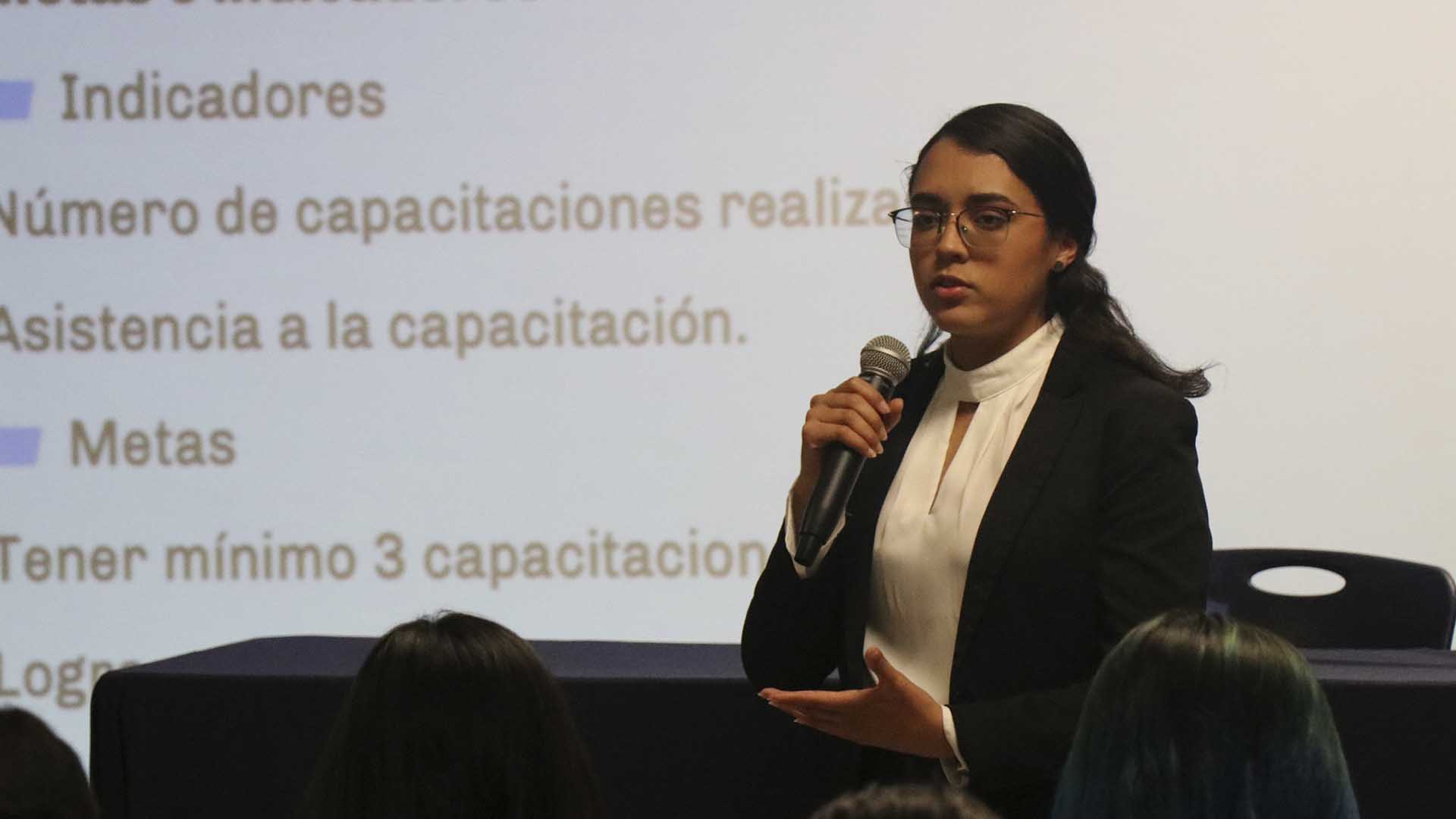 Agnes graduada de Tec de Monterrey campus Laguna ganadora de Borrego de Oro