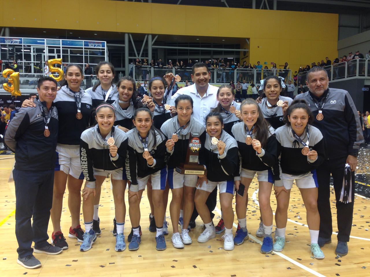 Basquet femenil CEM