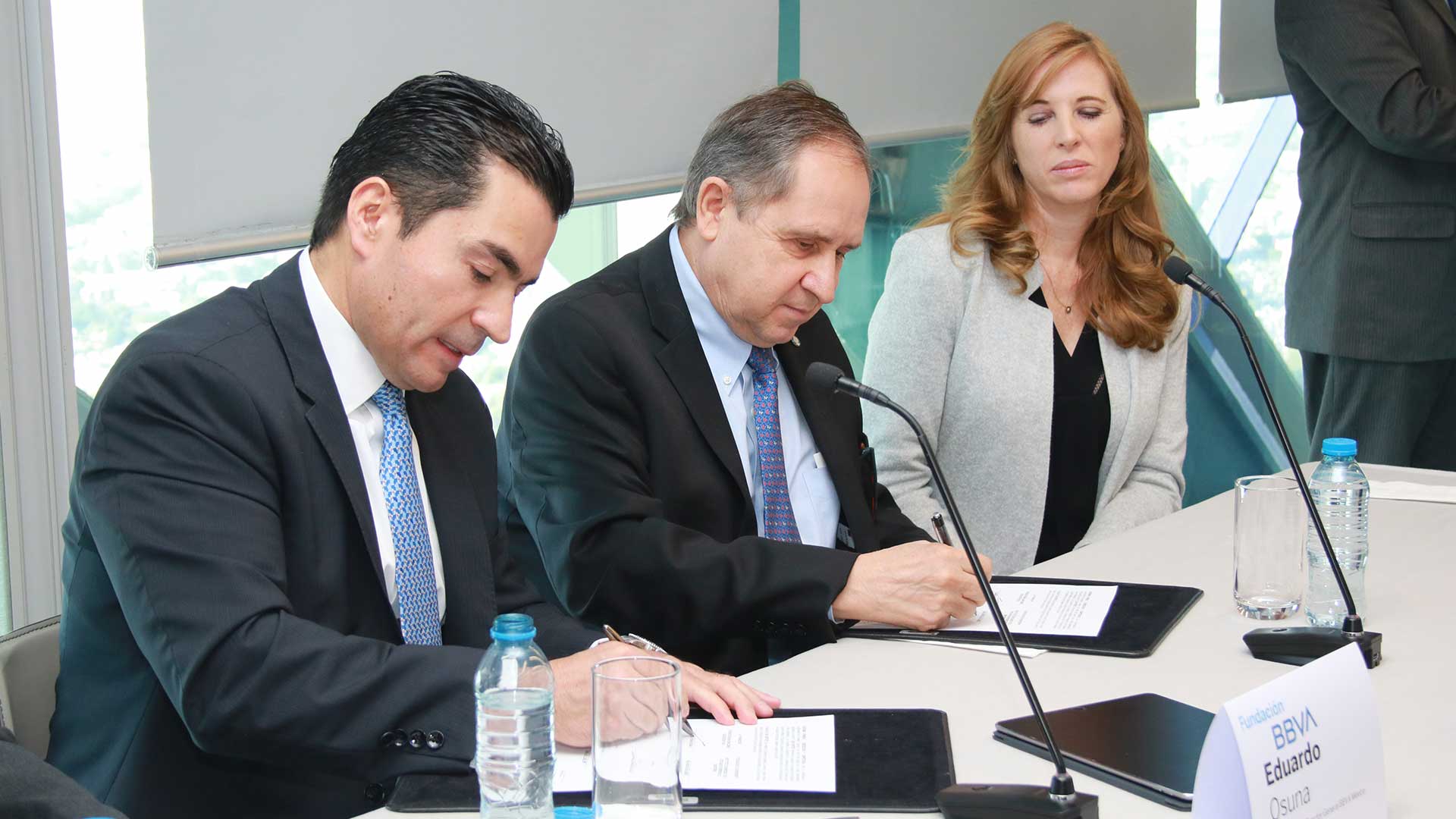 firma convenio Tec BBVA