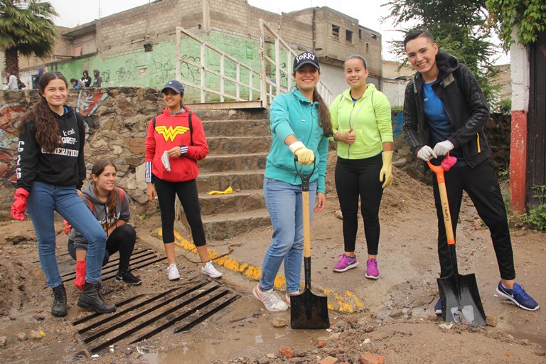 Alrededor de 400 alumnos de bachillerato participaron en las Brigadas Comunitarias.