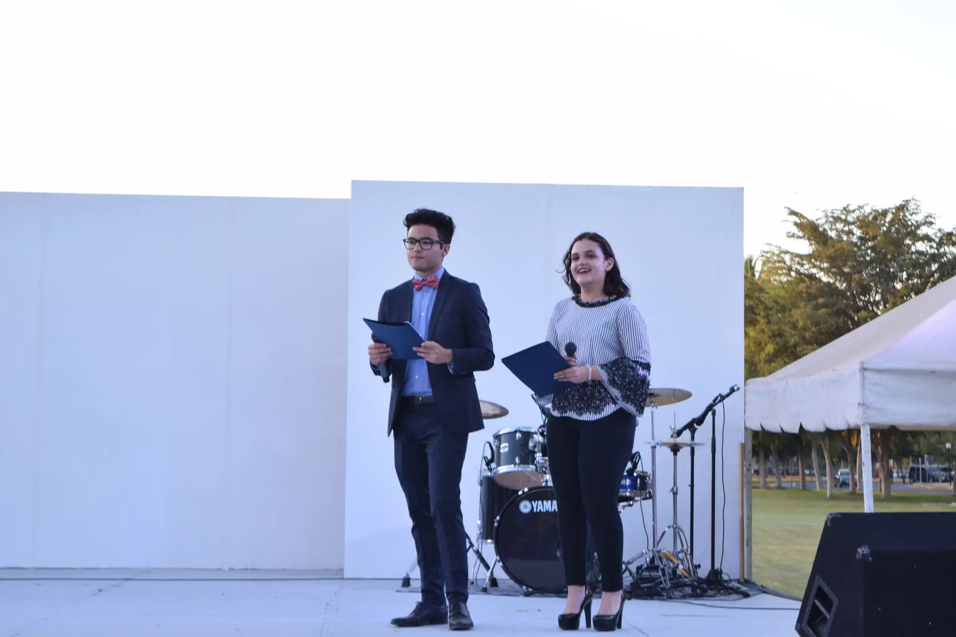 Sebastian Crossa como maestro de ceremonia 