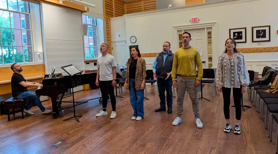 Profesor del Tec presenta obra musical sobre migración en Harvard