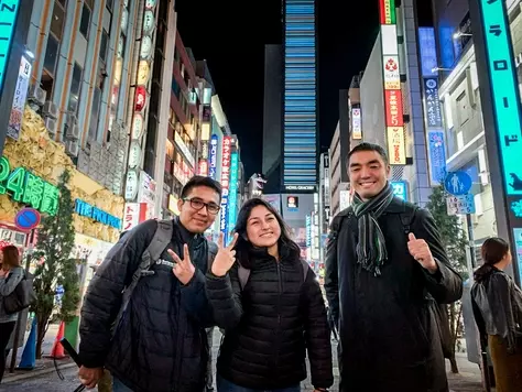 Katia Morales y Eduardo Nava en Japón