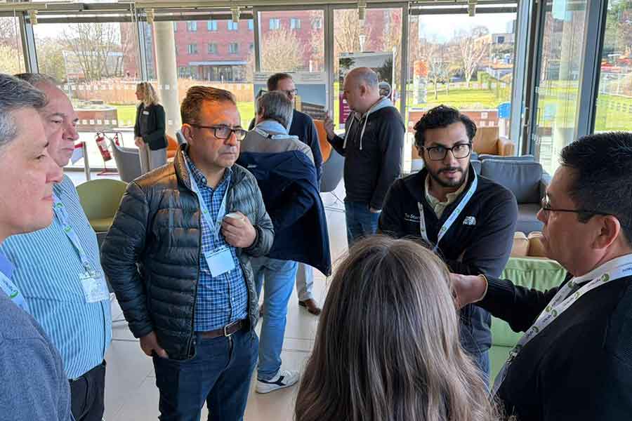 Escuela de emprendimiento en iniciativa ARISE