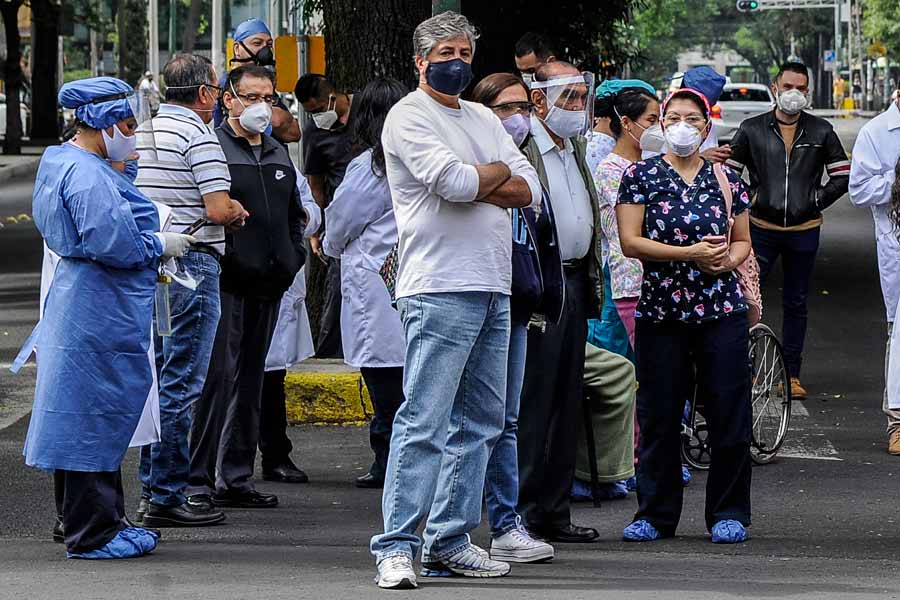 Durante una evacuación, sal con calma.