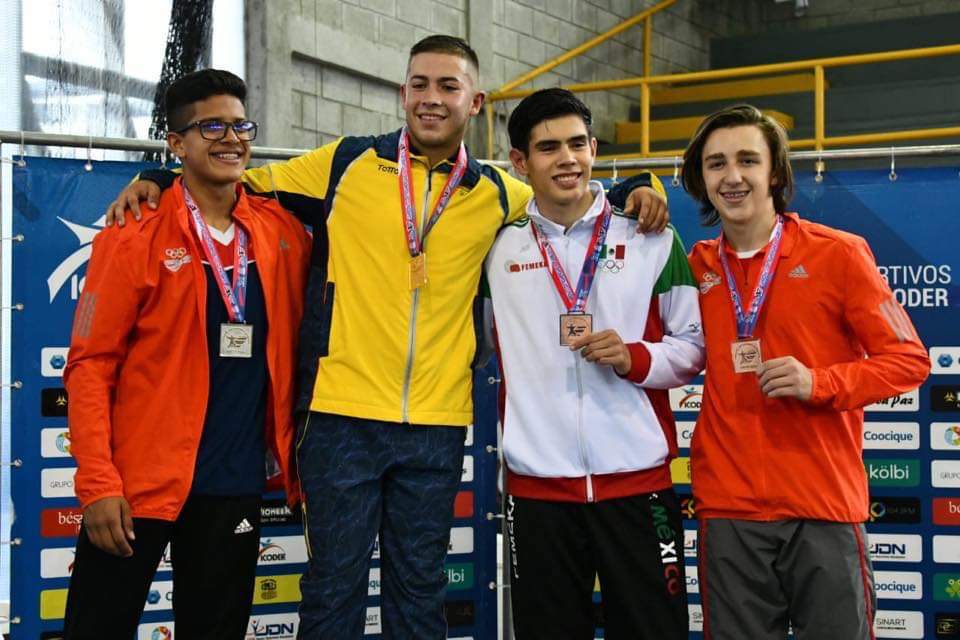 Jóvenes ganadores de Karate-do en Juegos Centroamericanos y del Caribe 2019