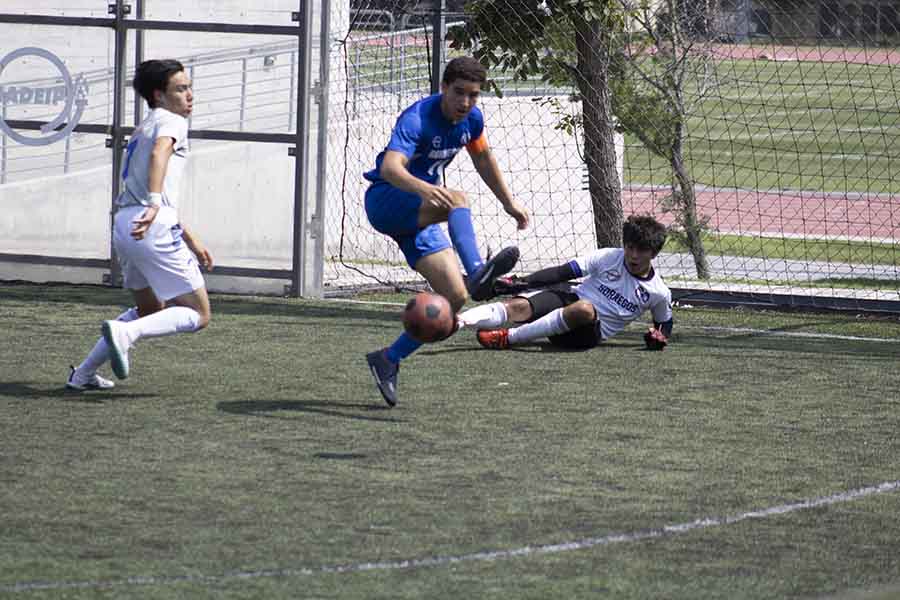 Los Borregos Monterrey de PrepaTec ganaron la final del CONADEIP Juvenil C contra el Tec campus Estado de México. 