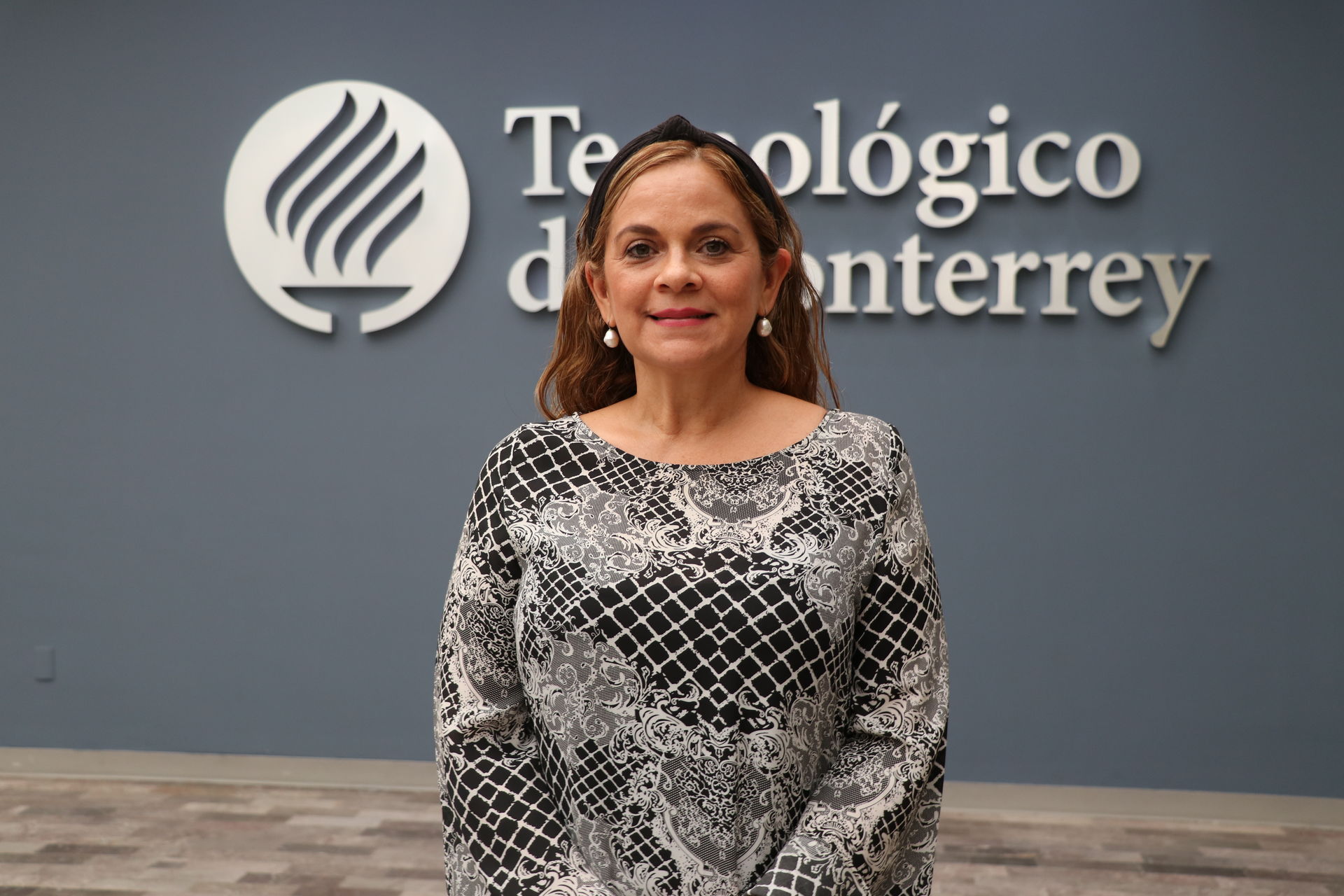 Magda Ocón, maestra de emprendimiento en campus Tampico