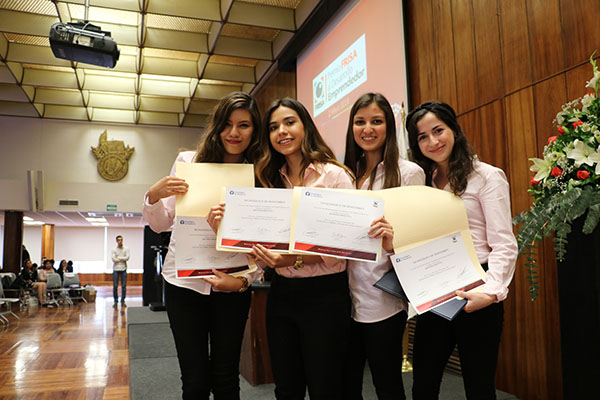 Alumnas del Premio FRISA