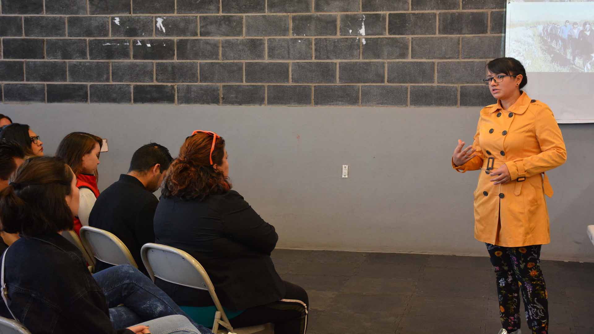 Lourdes Díaz  en la presentación del proyecto en el Gimnasio Adaptado de la ciudad