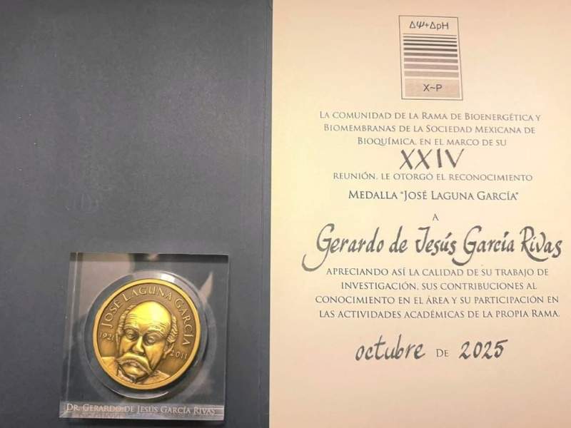 Medalla Jos&eacute; Laguna Garc&iacute;a otorgada al Dr. Gerardo de Jes&uacute;s Garc&iacute;a Rivas.