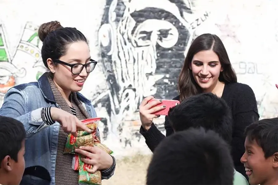 Andrea García López y Mónica López.