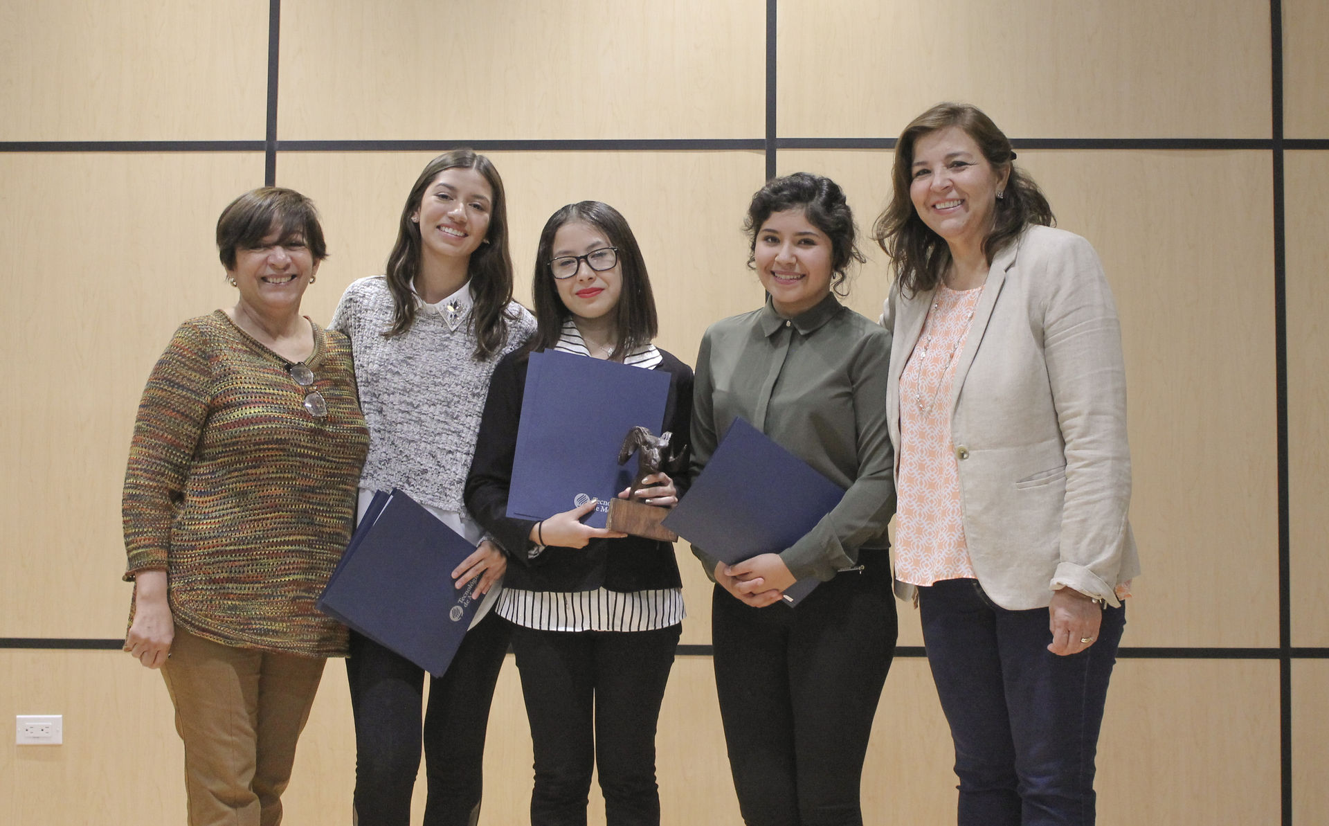 Ganadores Publick Speaking Contest