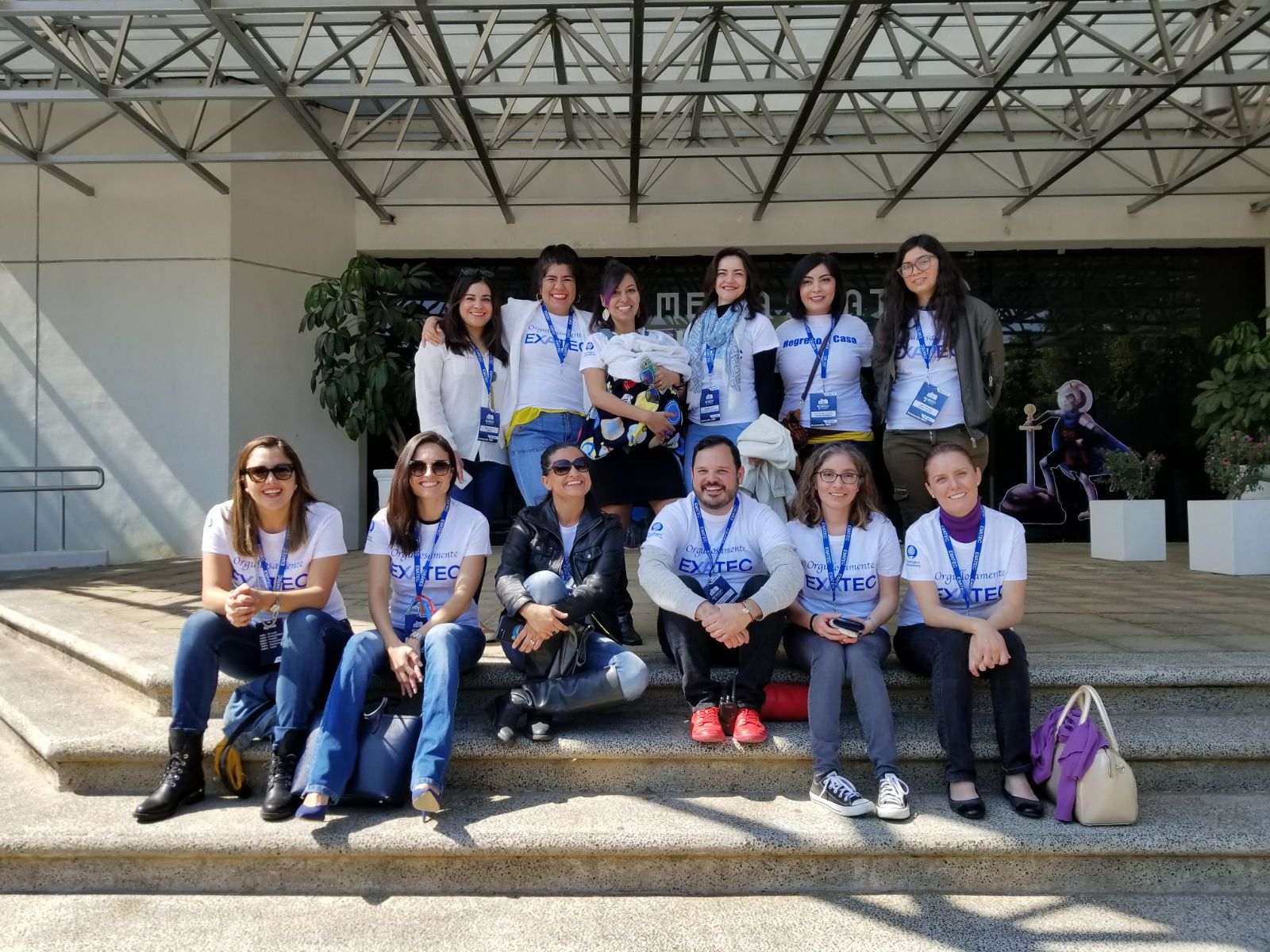 Los EXATEC recorrieron las instalaciones guiados por embajadores que los ponían al día en los cambios de su universidad.