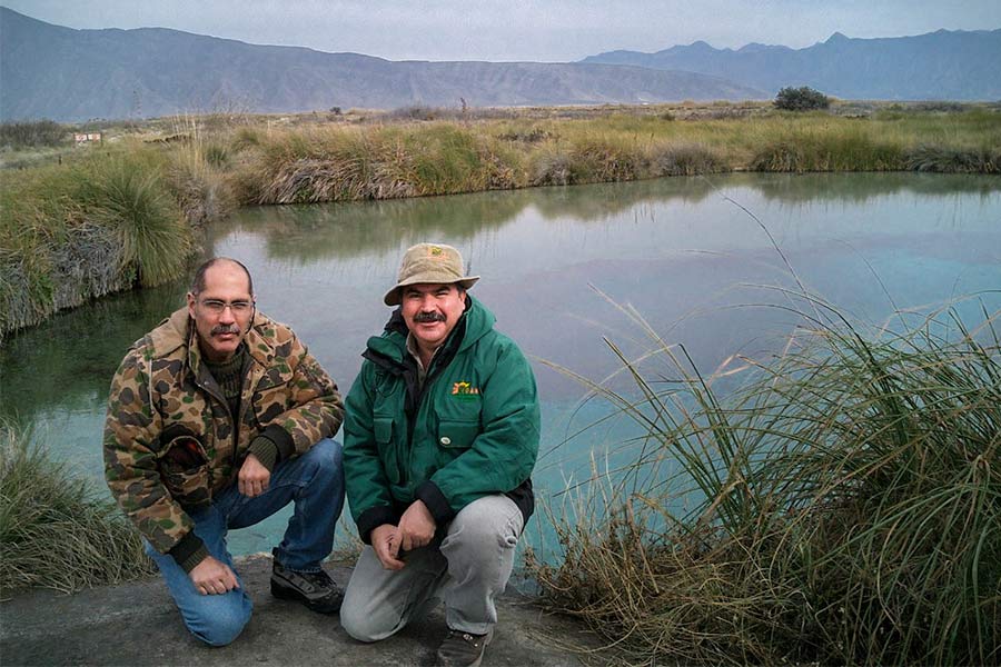 Sergio y Guillermo de cacería en Coahuila.