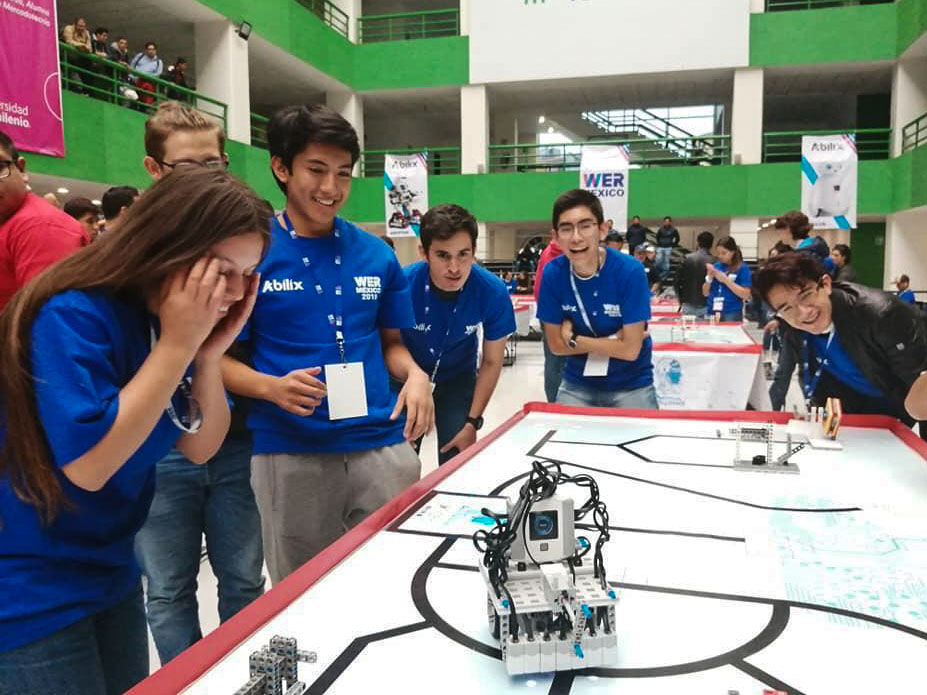 Alumnos Tec en busca de su pase al mundial WER