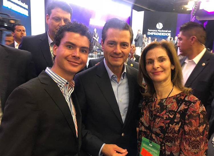 Adolfo Ferrer con EPN 2018