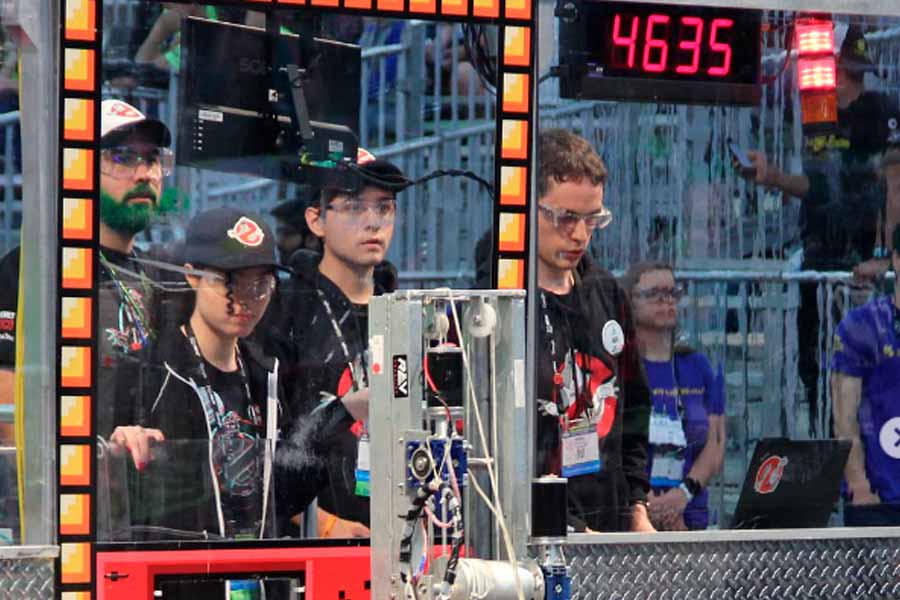 Abiel fue driver del robot de Botbusters