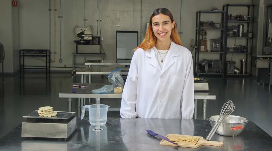 Mariana Fernández, estudiante de Ingeniería en Alimentos del Tec campus Qro, es una de las ganadoras de la prestigiosa beca Jim Page Memorial. 