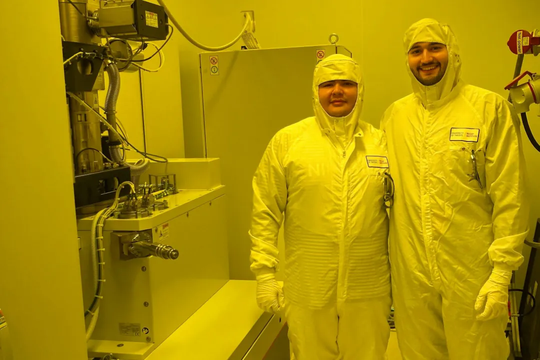 Realizando practica en laboratorio 