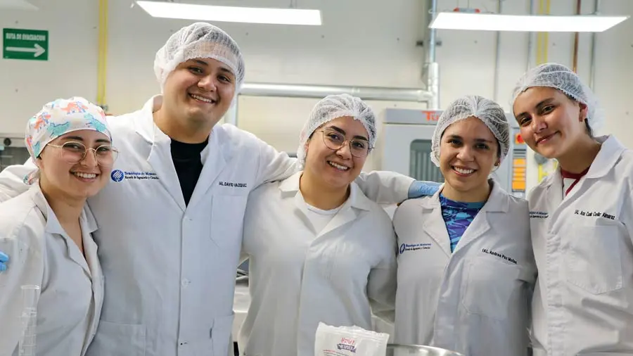Estudiantes de Tec Campus Querétaro irán al IFT FIRST Chicago por snacks saludables