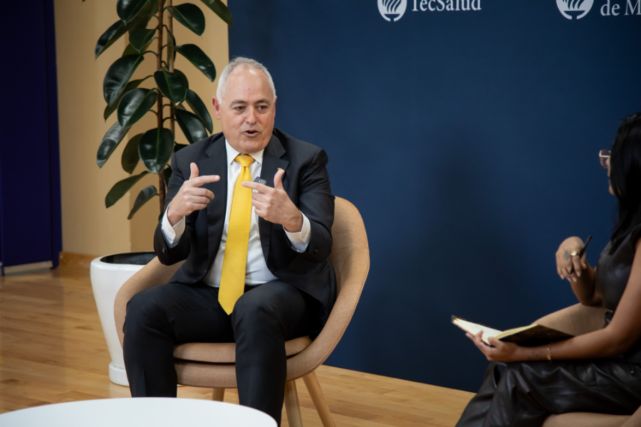 &Aacute;ngel Cabrera