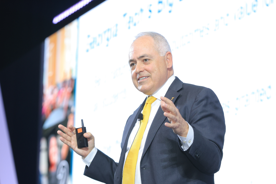 &Aacute;ngel Cabrera