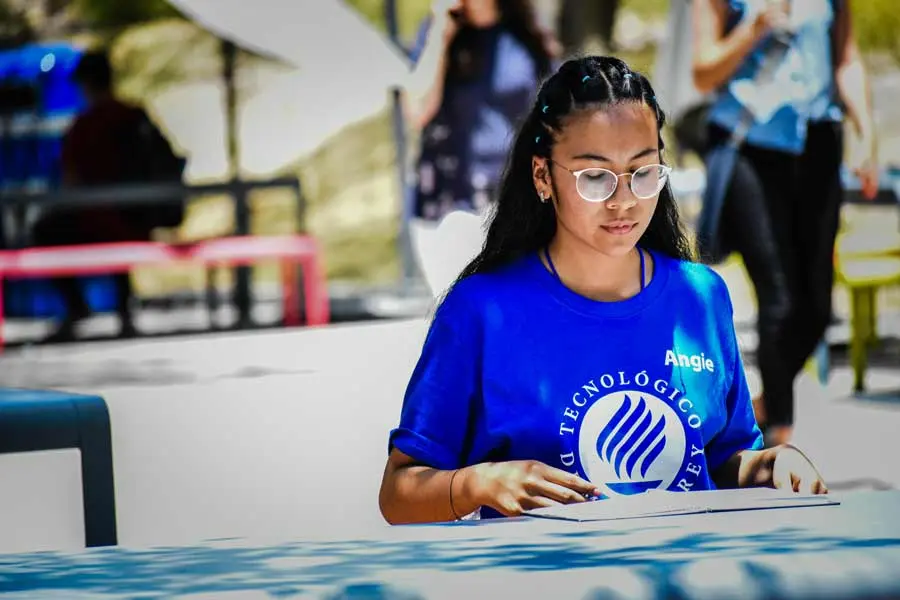 La joven se interesó en la física cuando cursaba la secundaria en su natal Tijuana.