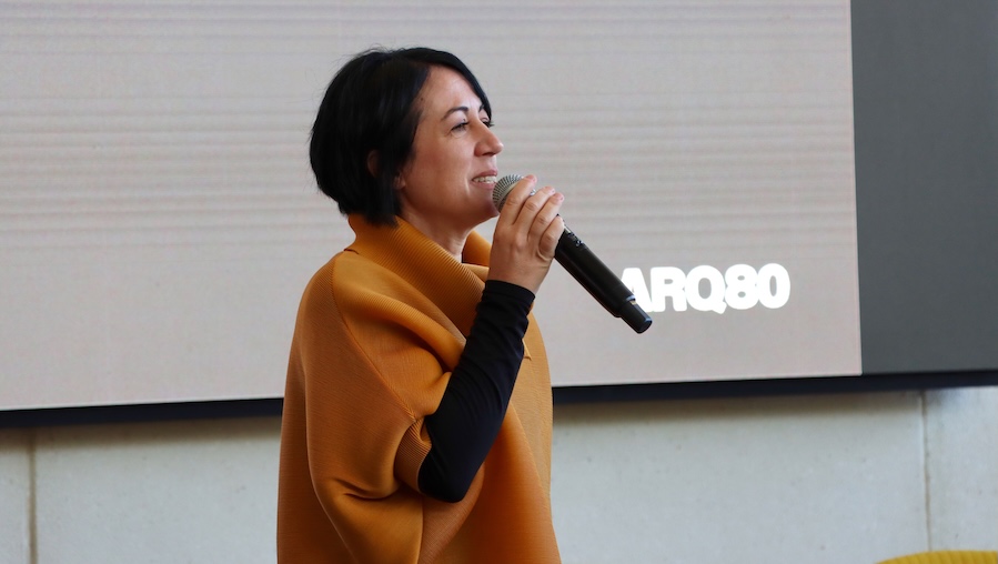 Ponente en la conferencia.