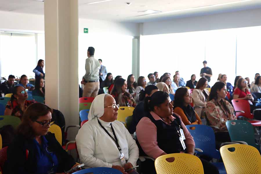 Asistentes a evento EduConnect en el campus Monterrey.