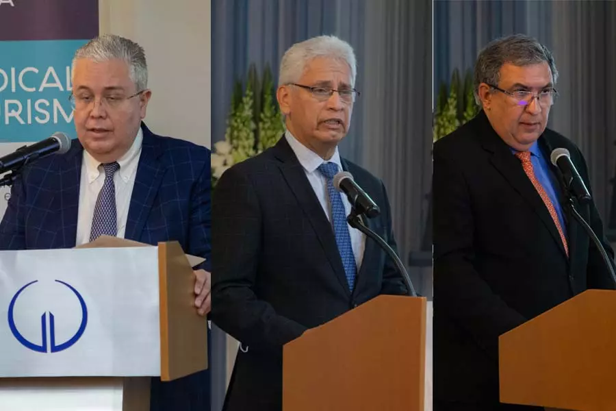 De izquierda a derecha Lic. Sven Boes, Dr. Eduardo Loya y Lic. Javier Potes.