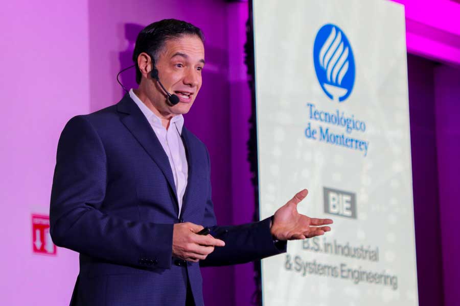 Tec campus Santa Fe tiene 4 nuevas carreras en ingl&eacute;s