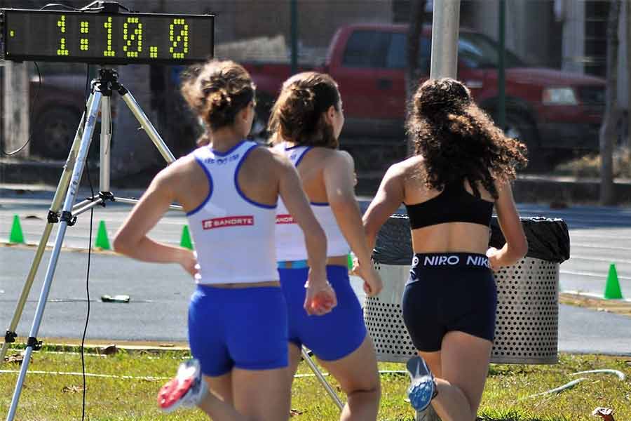 Logran medallas de oro en Circuito Atlético de Puerto Vallarta