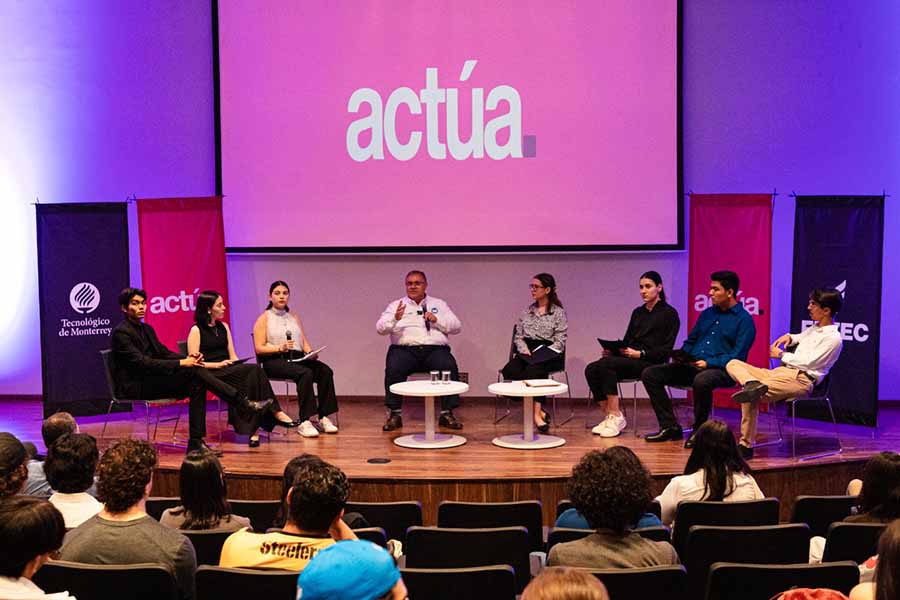 Candidatos a alcalde de Torreón hablan con estudiantes del Tec de Monterrey