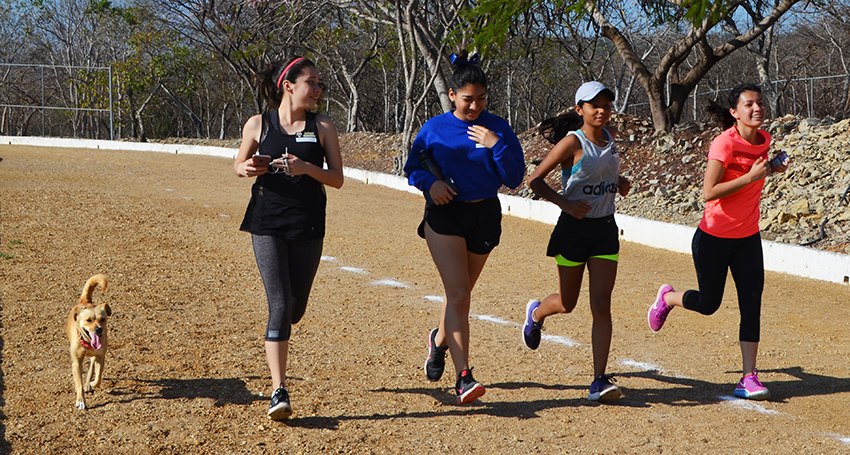 Canela corriendo en la Carrera del Borrego