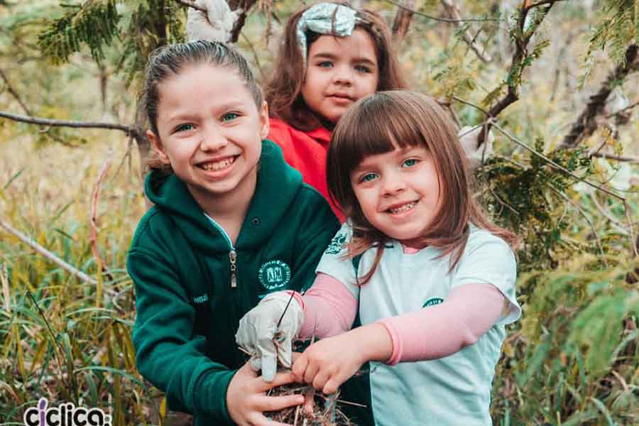 Cíclica, limpiando el mundo desde pequeños