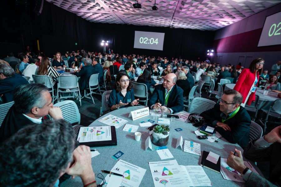 Alumnos, profesores y consejeros del Tec de Monterrey