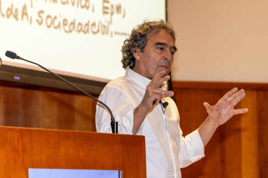 Congreso de democracia por La Triada con Sergio Fajardo