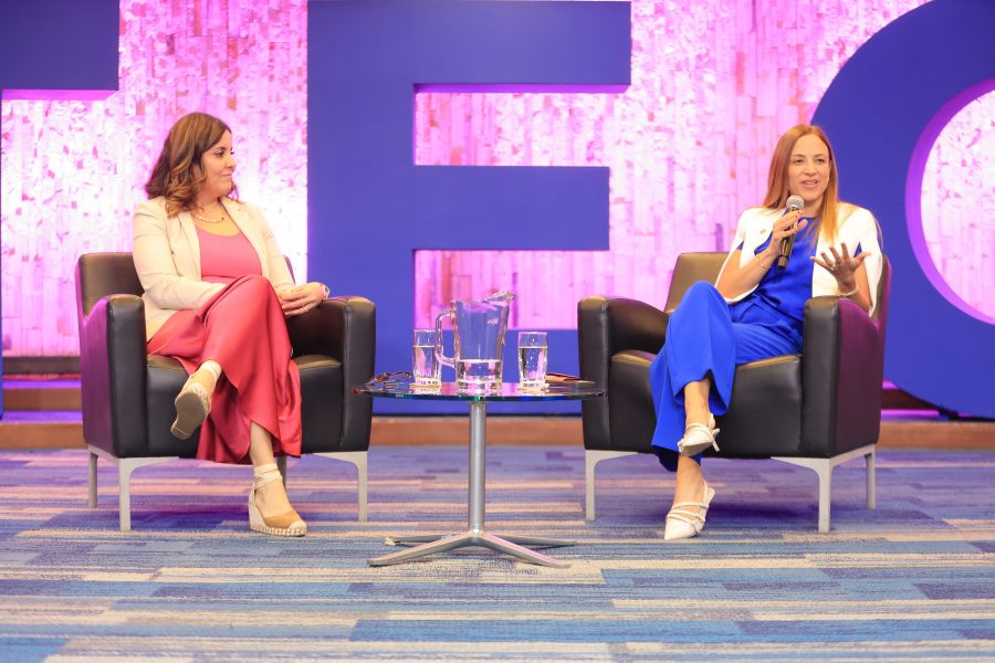 Mujeres en los negocios y la econom&iacute;a