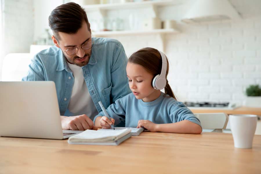 Enfócate en desarrollar las fortalezas de tus hijos para que puedan utilizarlas para superar sus desafíos.