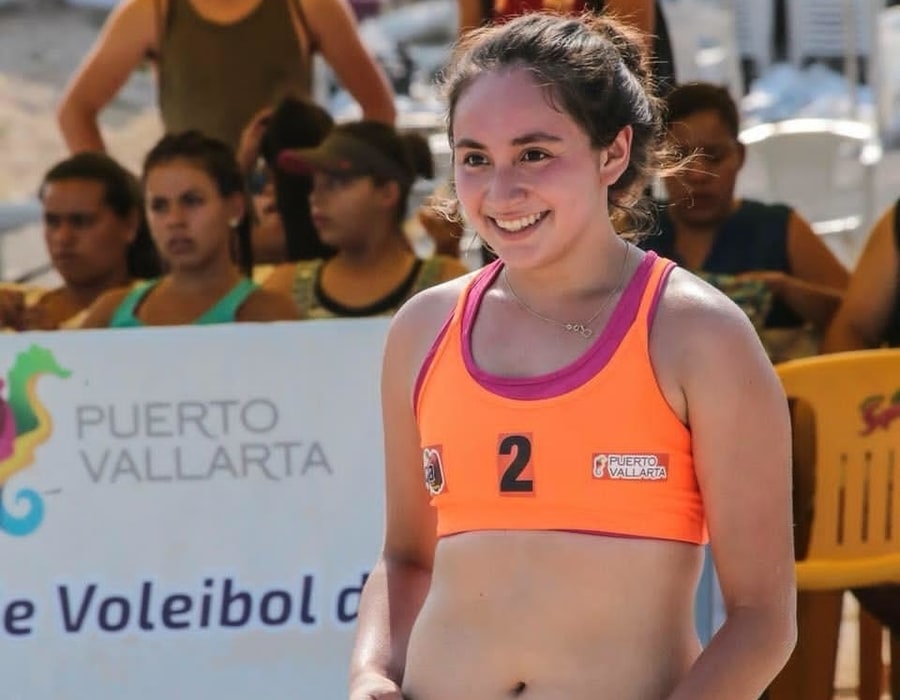 A su corta edad es experta en el voleibol de playa