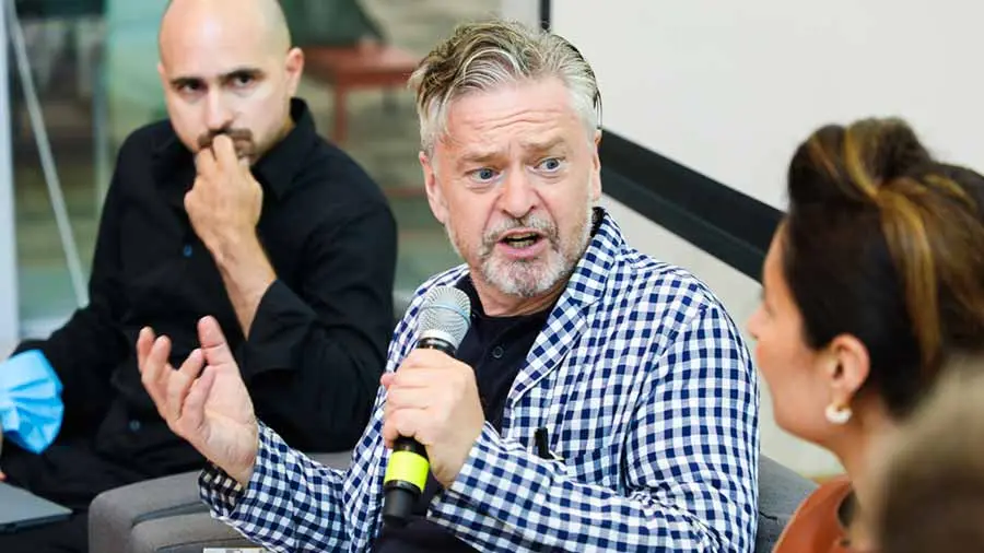 Las “ciudades suaves” o “soft cities” son ciudades que implementan soluciones simples de pequeña escala