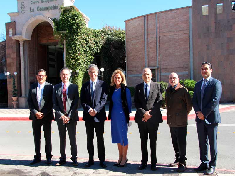 Directivos de TecSalud y del Centro Hospitalario La Concepción.