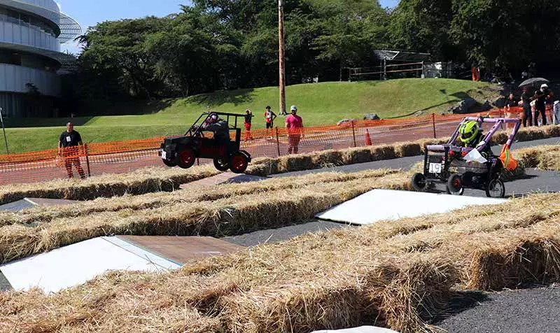 La Escuela de Ingeniería y Ciencias del Tecnológico de Monterrey en Cuernavaca llevó a cabo por quinta edición la competencia inspirada en las tradicionales carreras de soapbox, Downhill Challenge Racer.