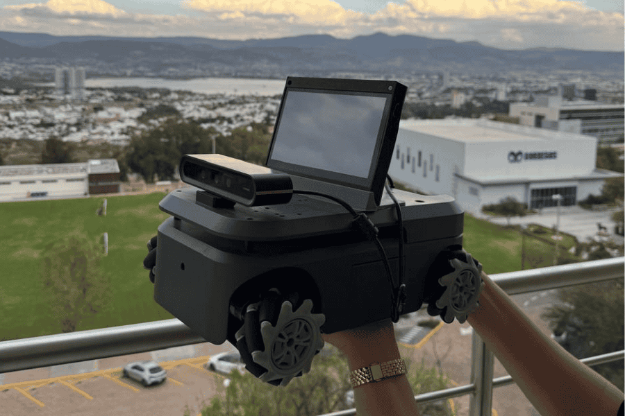 Robot Salvavidas. Foto: Cortes&iacute;a.