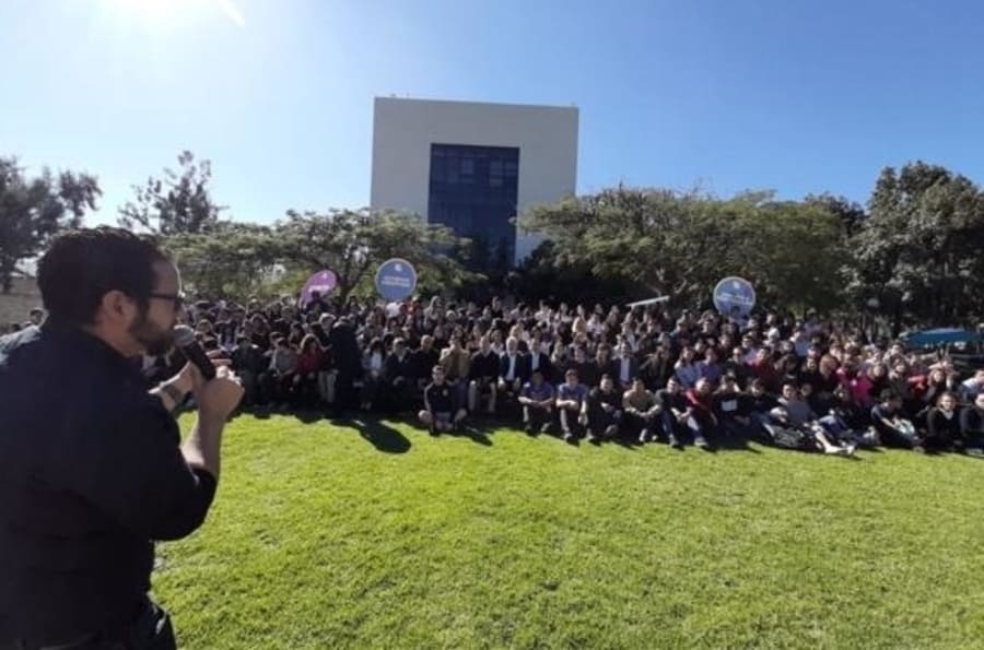 El mentor de éxito estudiantil acompaña a los alumnos Tec para alcanzar sus metas