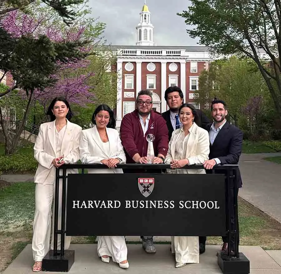 Elizabeth Gaxiola, emprendedora y promotora del empoderamiento y es egresada de PrepaTec Santa Anita.