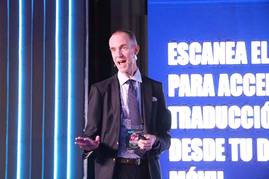 Emprendimiento con prop&oacute;sito, ponencia de Chuck Eesley en el Innovation Fest.